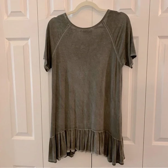 Dantelle Short Sleeve Smoky Gray Tunic/Blouse/Shirt EUC - Picture 5 of 9
